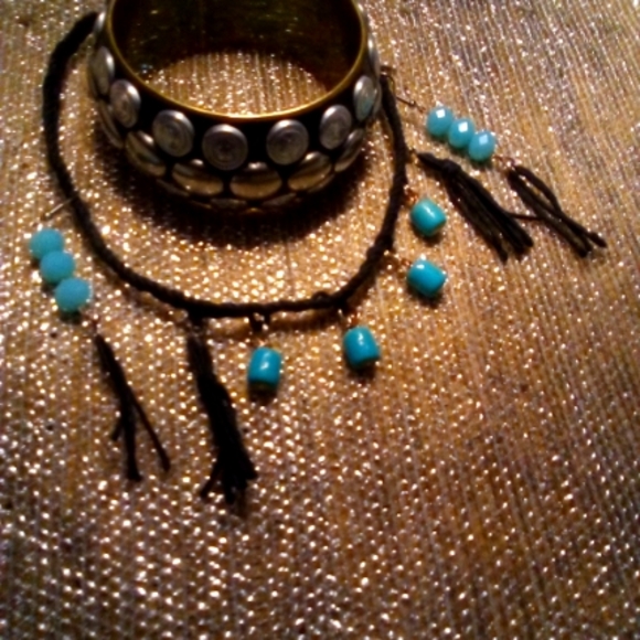 Braided black hemp necklace with turquoise colored beads, earrings, and bracelet - Picture 1 of 2